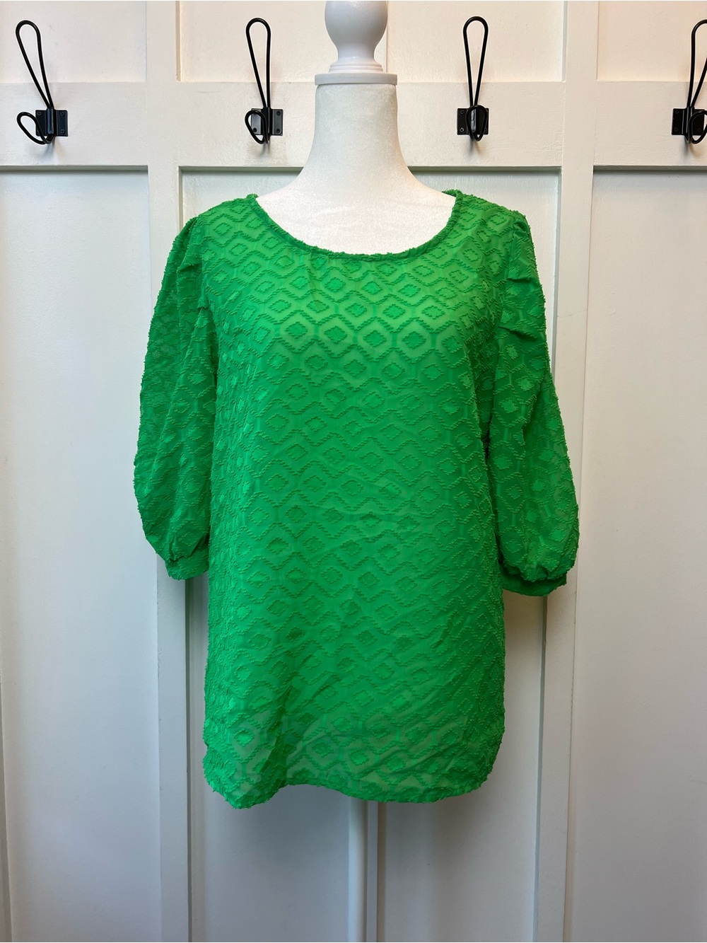 Umgee Size Medium Green Sheer Top Blouse Layering Overlay Geometric Preppy